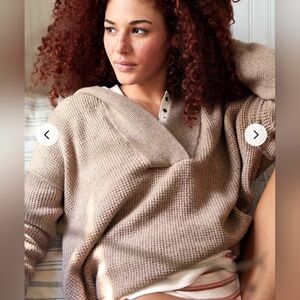 Aerie waffle knit Oversized sweater with Hood size M